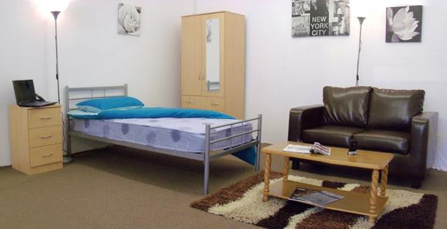 1 Star Single Metal Landlord Package (Studio)