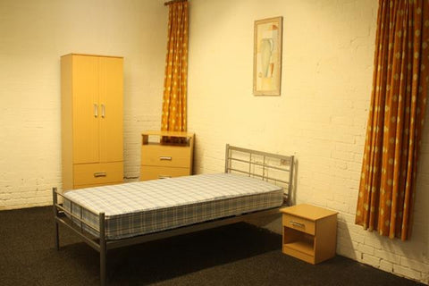 1 Star Single Metal Landlord Package (4 Bed)